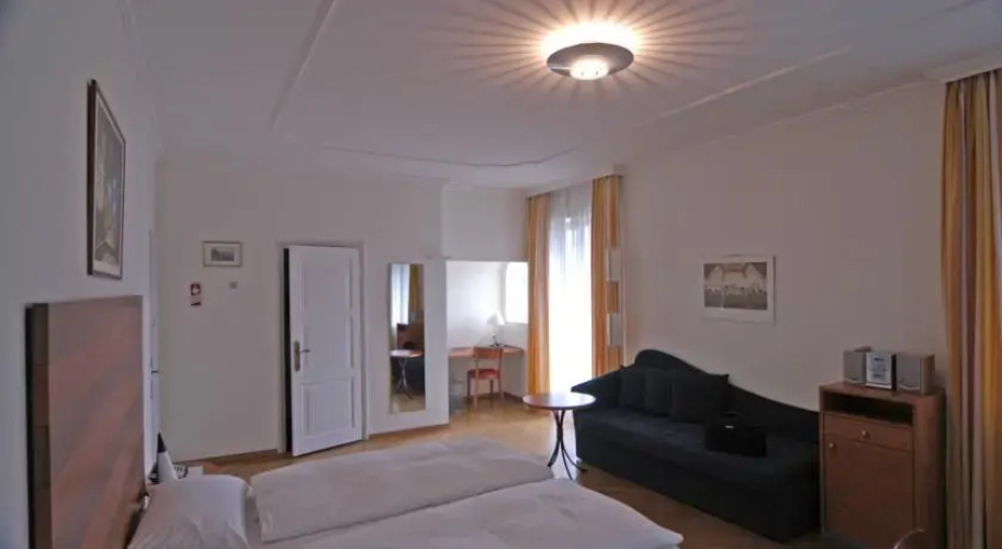 Giuliano Suites