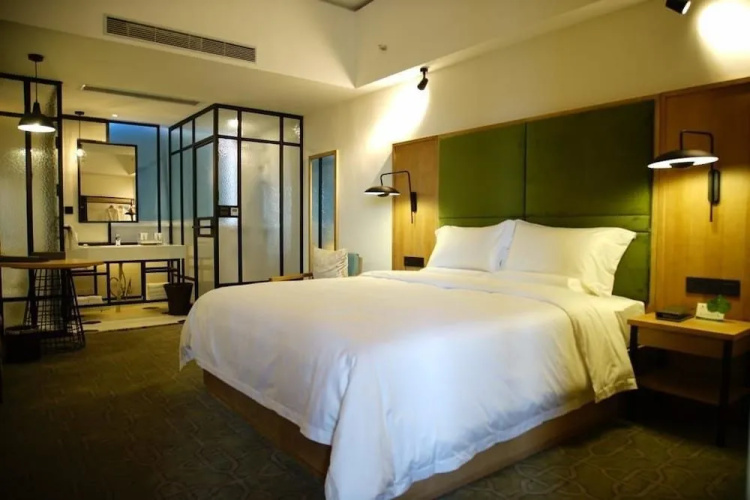 One Flight Apartment Bao'an Branch