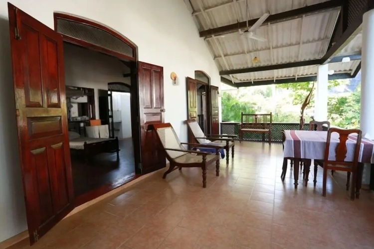 1 Bedroom Economy Double room with garden view