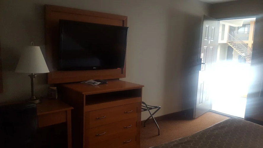 SureStay Plus Hotel By Best Western Salmon Arm