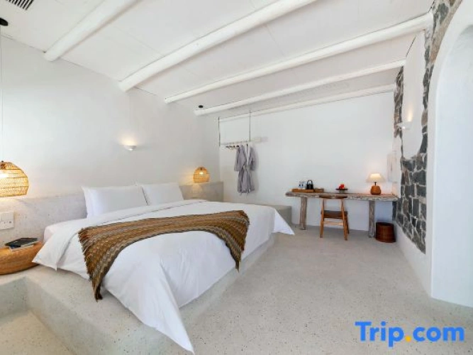 Family Suite with courtyard view