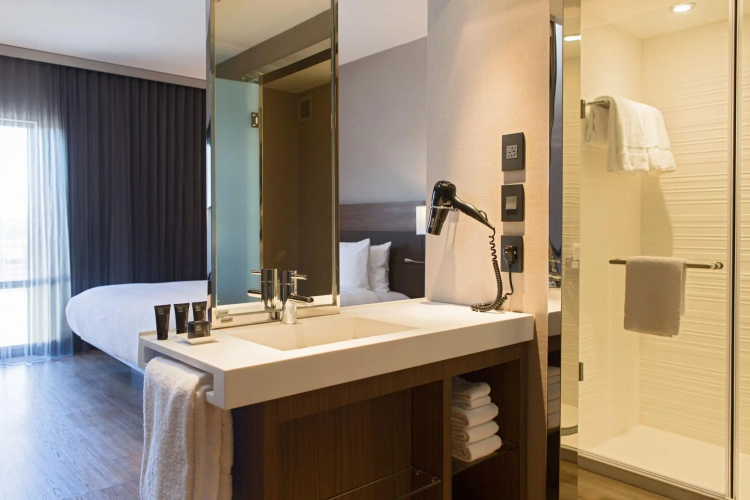 AC Hotel Kansas City Plaza photo 12