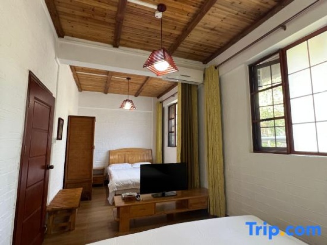 Quadruple Suite with river view