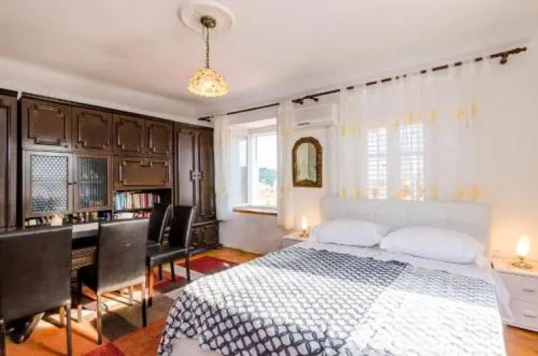 Apartment Ivona