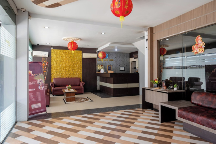 Tripletree Majestiq Hotel