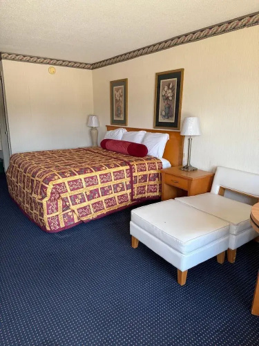 Claridge Inn