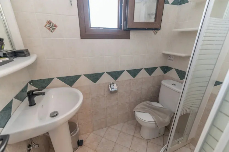 Nikos Apartments & Studios