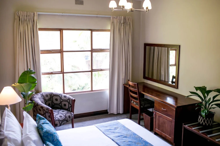 Bronte Hotel