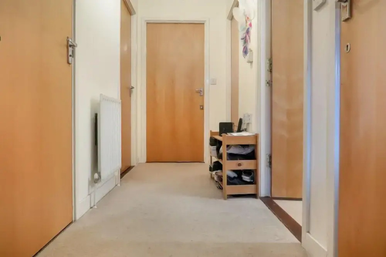 Pioneer Close