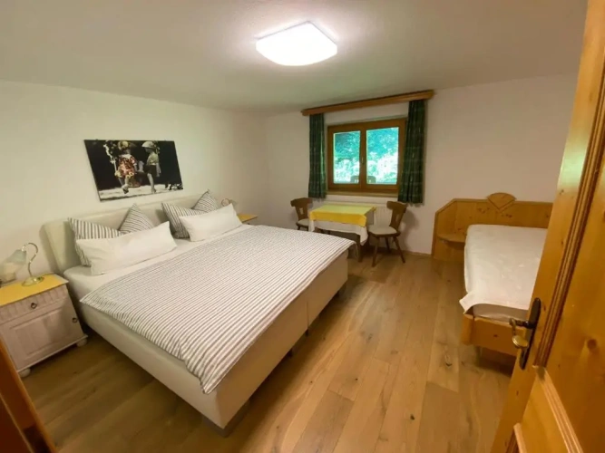 2 Bedrooms Apartment