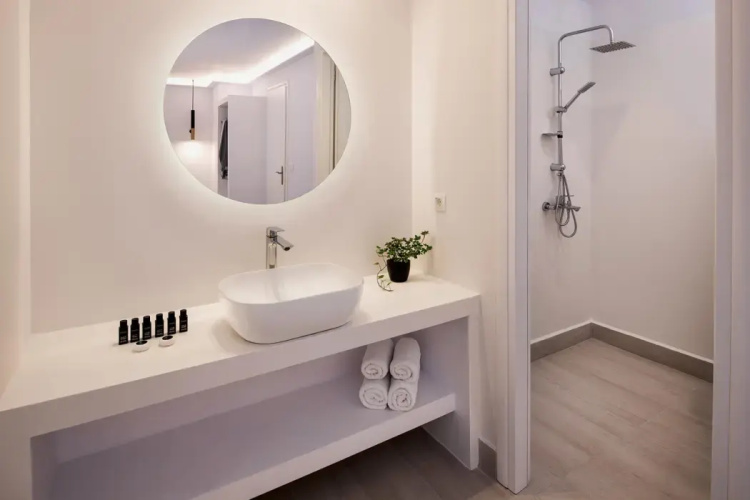Palm Island Suites