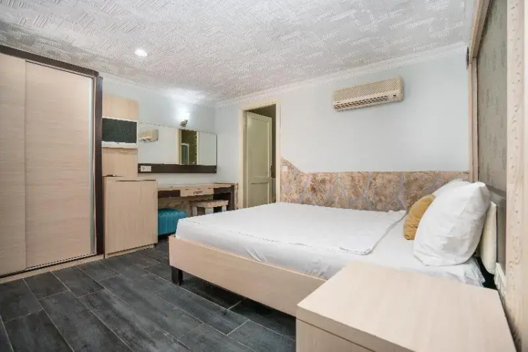 Aperion Beach  Hotel