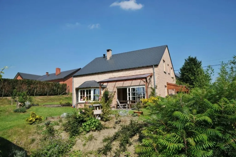 5 Bedrooms Double Cottage
