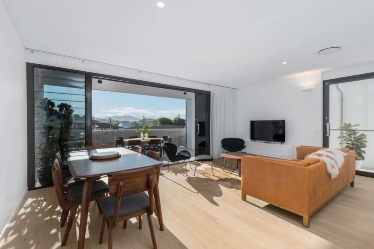 2 Bedrooms Premium Apartment with balcony