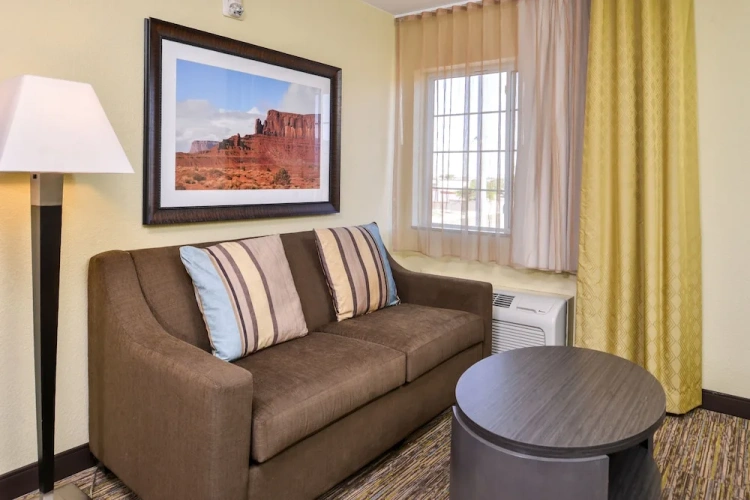 1 Bedroom Suite