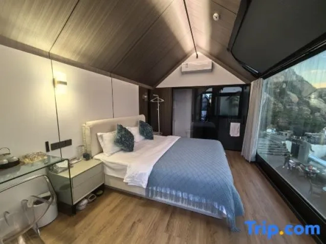 Standard room with balcony and with sea view