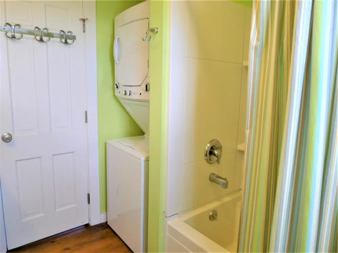 345 Harmes Way - 3 Bedroom House