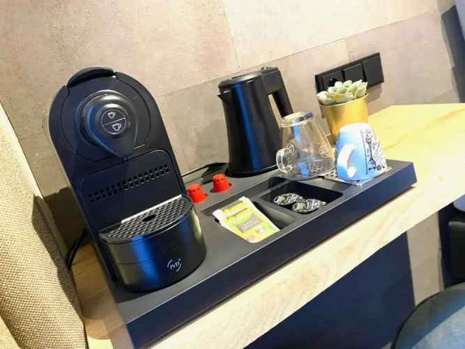 Deluxe Studio