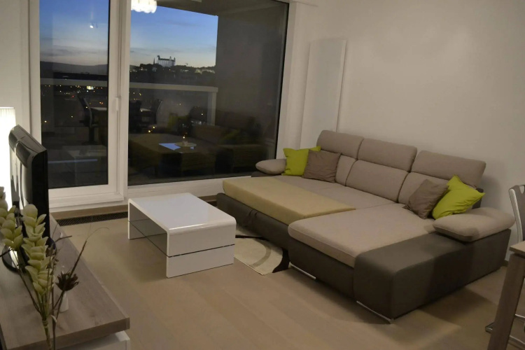 Panorama Apartment with Free Parking