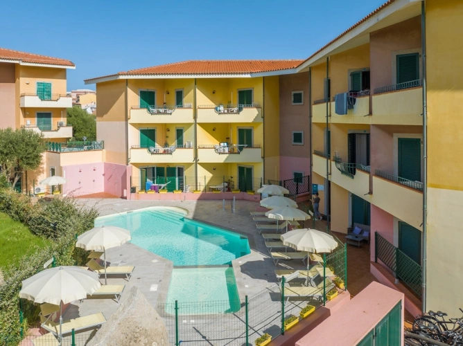 2 Bedrooms Deluxe Apartment