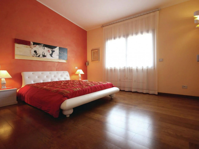 villa with private pool and air conditioning