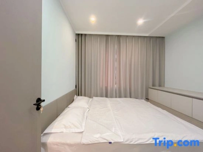 2 Bedrooms Standard Family room