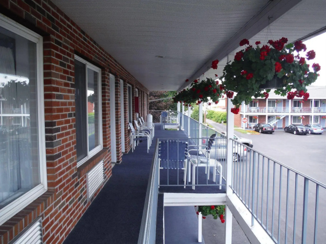 The Springs Motel