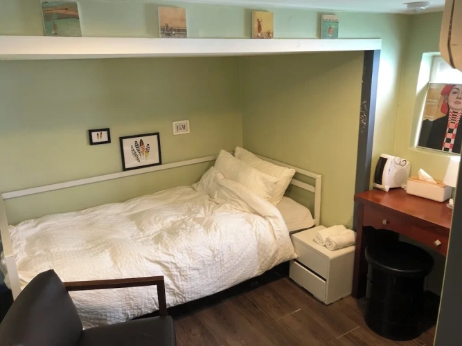 Standard Single room with city view