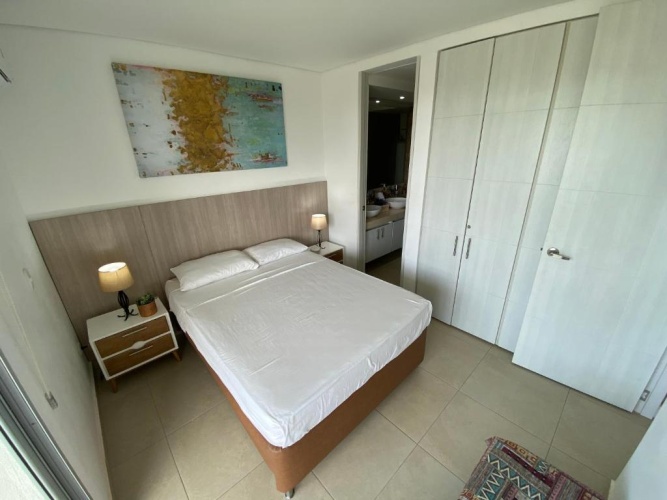2 Bedrooms Apartment