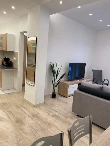 Elysian Apartment - At067