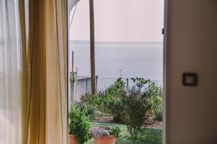 1 Bedroom Apartment with sea view