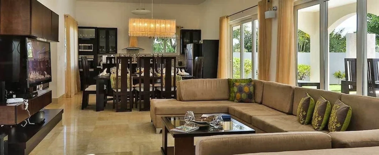 6 Bedrooms Royal Villa with partial ocean view