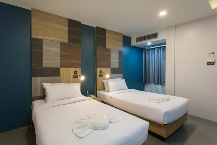 City Hotel