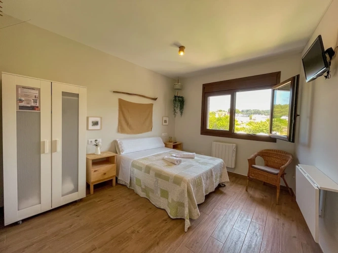 1 Bedroom Economy Triple room