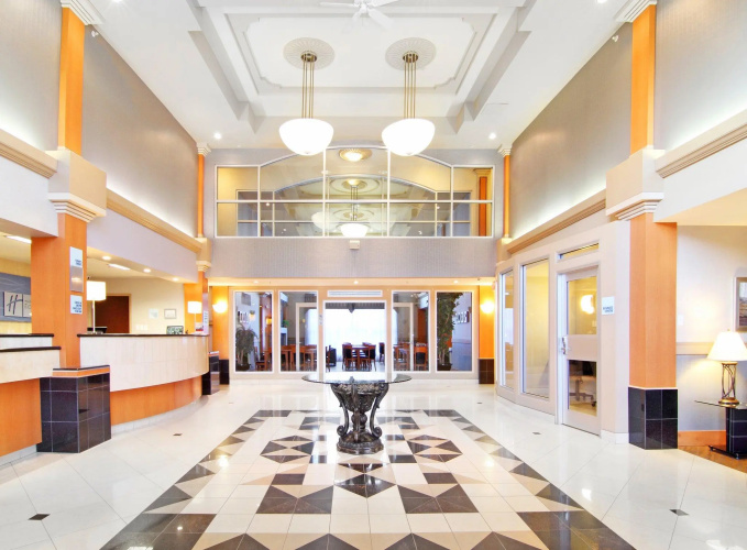 Holiday Inn Express Hotel & Suites Calgary S-Macleod Trail S by IHG