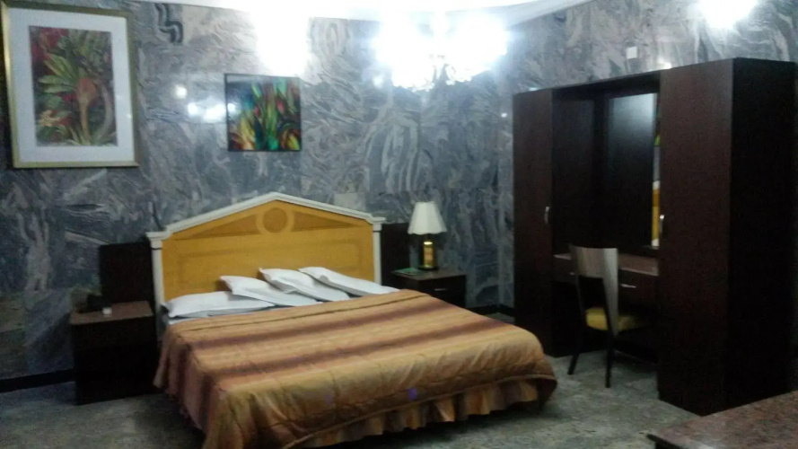 Starking Suites