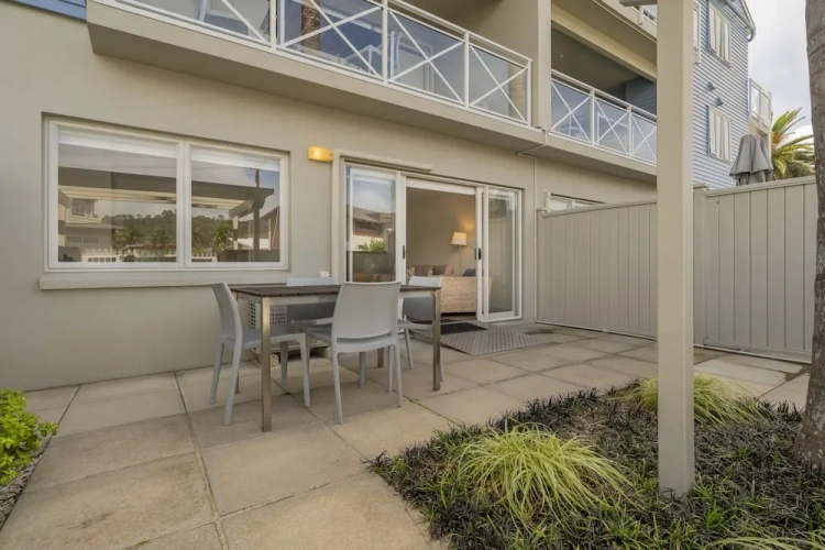 Double Basement Apartment with balcony