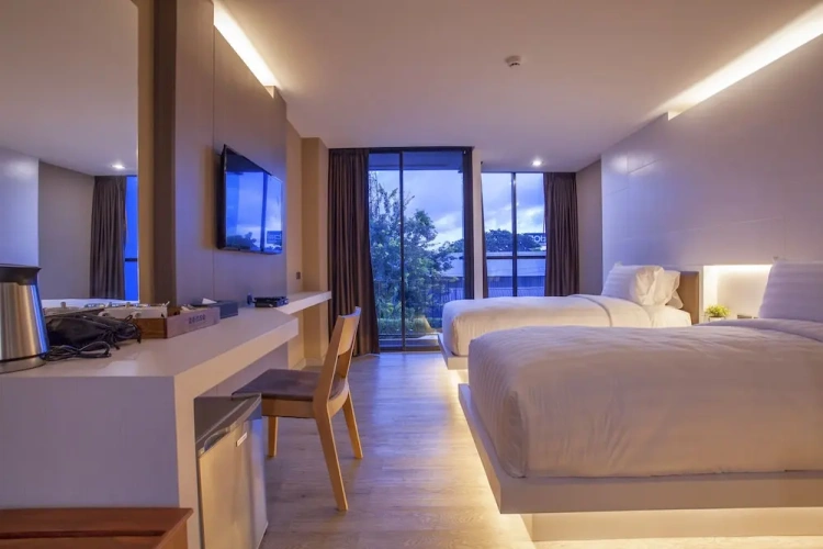 Standard Twin room with balcony and with view