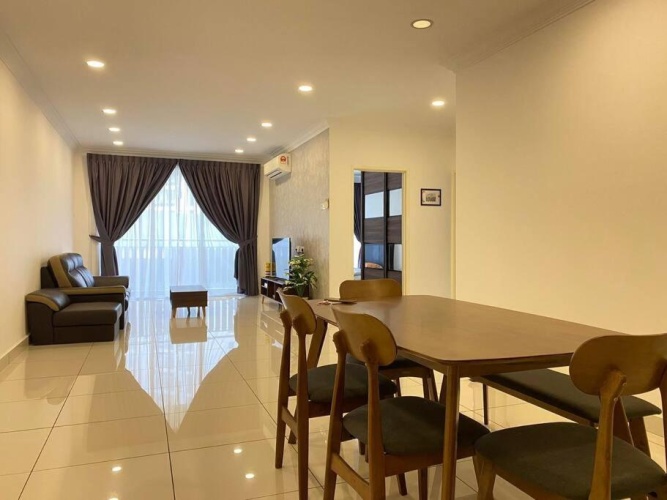 3 Bedrooms Apartment
