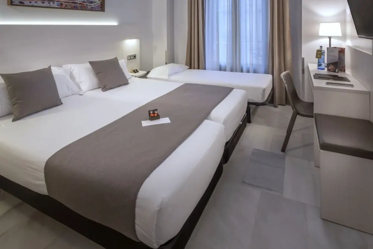 Comfort Triple room