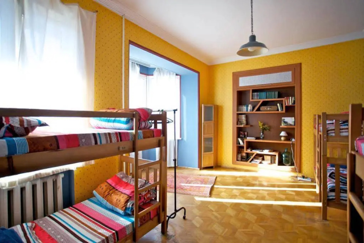 M42 Hostel