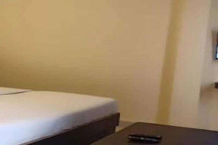 Hotel Fun N Food