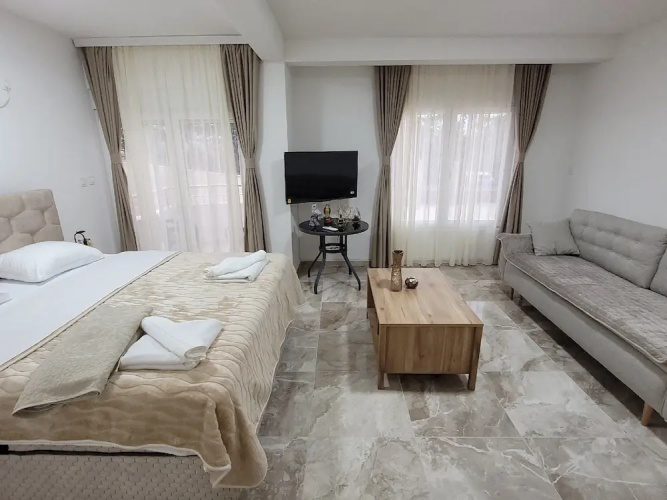 Montenegro Apartments Phoenix