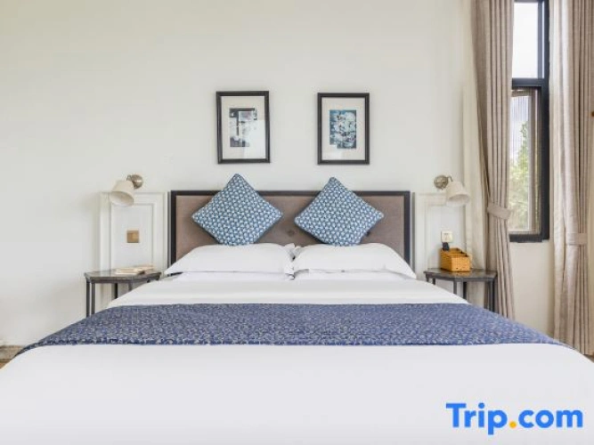 Superior Double room with balcony and with sea view