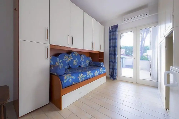 4 Bedrooms Villa