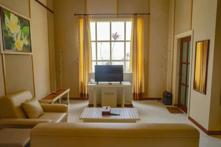 Superior Family room