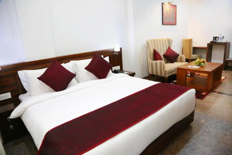 Hotel Silk City