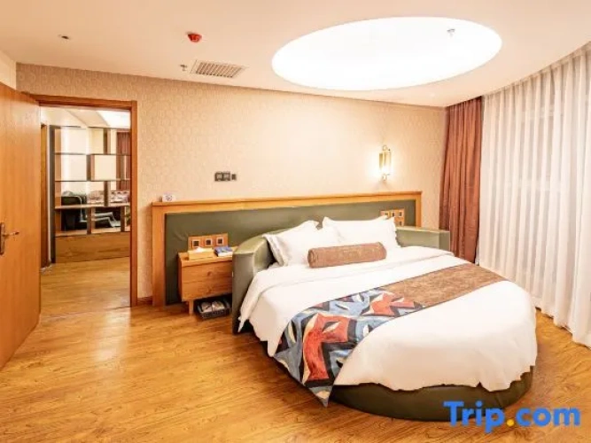 Deluxe Family Suite