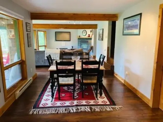 Journey's End - 2 bed 1 bath Suite