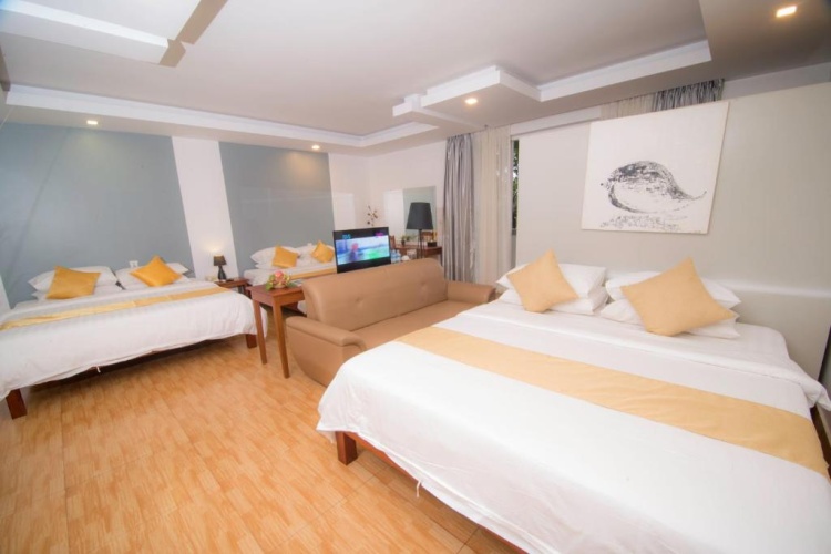 Deluxe Family Suite